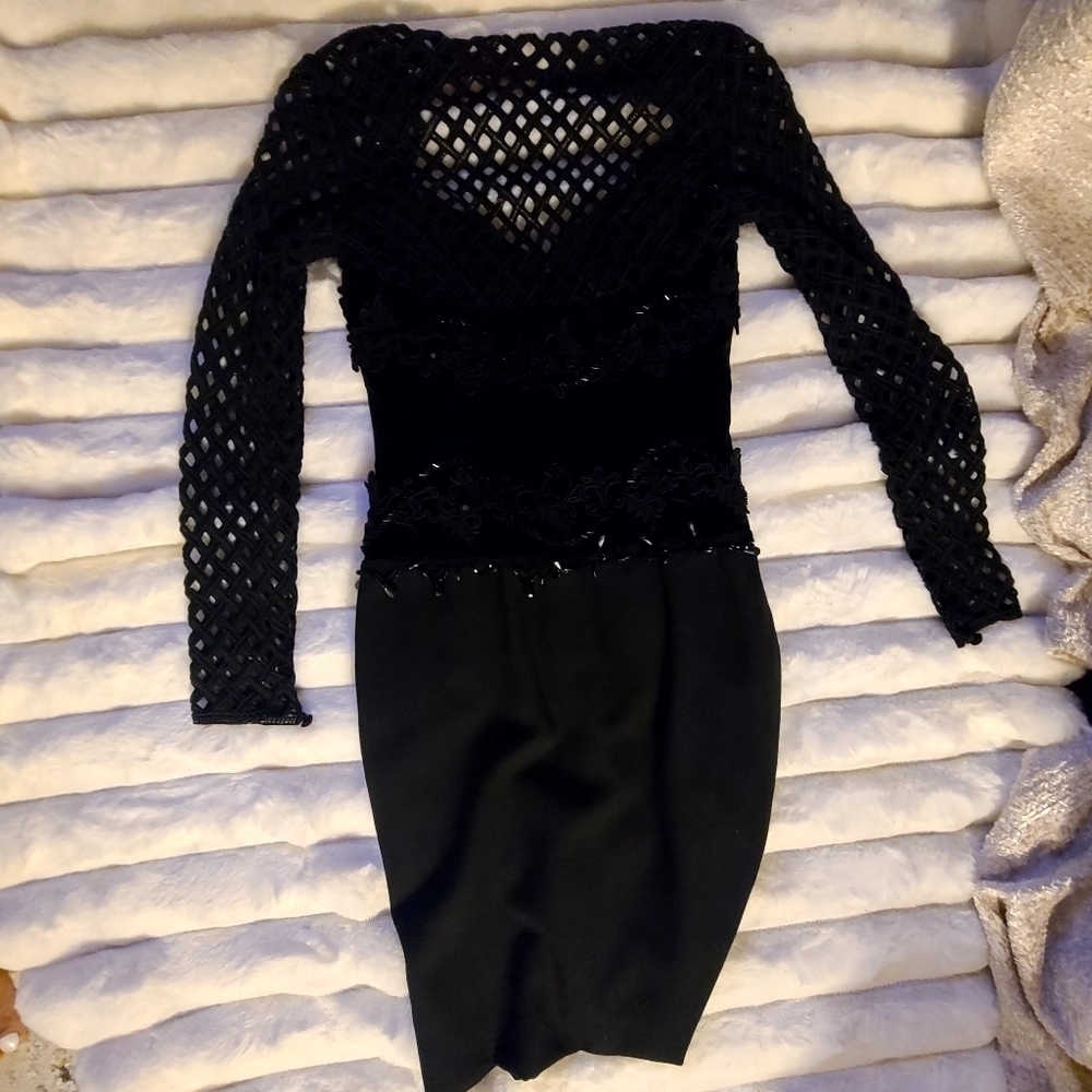 Black Long Sleeve Graphic Cut Out Mini Dress - Picture 9 of 11